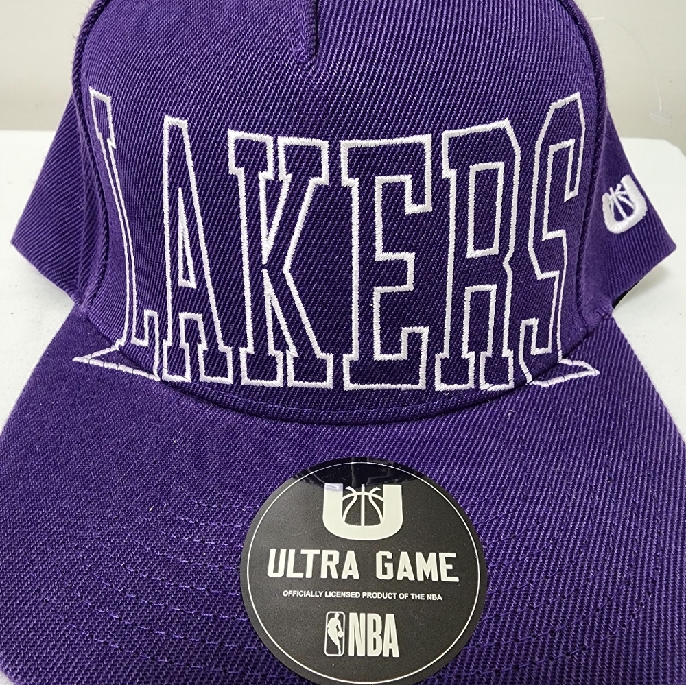 Lakers sport cap